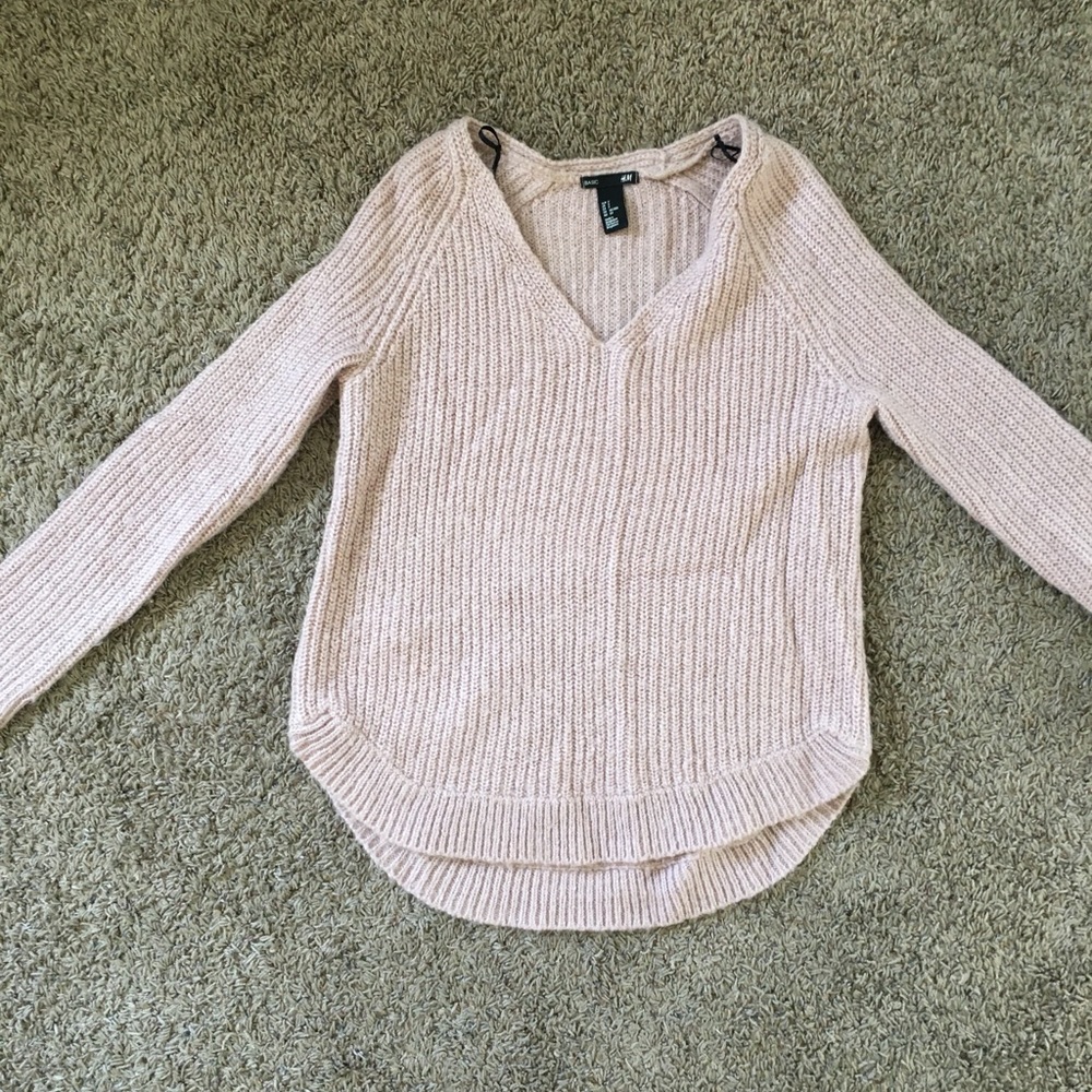 Blush pink v-neck sweater